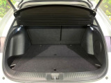 後席を格納すると、これだけの広さが!シーンに合わせたシートアレンジで、大きな荷物も積むことが出来ます♪