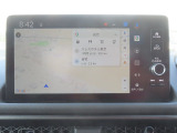 【ホンダコネクト対応ナビ】快適な操作性で、使える機能が満載!自動地図更新機能や24時間365日緊急サポート、スマートフォンを使ったドアロック解除・エンジン始動などといった便利な機能が搭載されています。