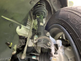 お車を安心してお乗りいただく為には、足回りの定期点検が欠かせません。サービスサポート(有償保証)では無料点検もご提供しており、安心のカーライフをお過ごしいただけるサポート体制が整っています。