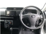 見通しのよいすっきりとした視界で、誰でも運転しやすいです。運転のしやすさは疲れにくさにも繋がりますよ♪