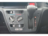 ご不明な点や疑問がございましたらお気軽にスタッフまでお問い合わせ下さいね!車両状態からアフターメンテナンスのことまで何でもどうぞ☆