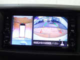 アラウンドビュー☆空から見下ろすような視点で、スムーズな駐車と安全確認をサポート!運転の心強い味方になってくれます♪