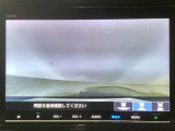 【バックカメラ】運転が苦手な方も車庫入れラクラクです!ギアをリバースに入れれば自動的に切り換わりますので、面倒な操作は不要です♪狭い駐車場もお車を傷つけず安心ですね!