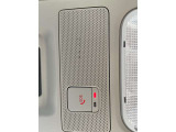 急病時や危険を感じたときには、SOSコールスイッチを押すと、専門オペレーターが警察や消防への連携をサポートします。(別途登録と登録料が必要となります。)
