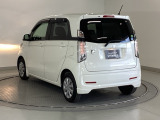 プライバシーガラスが装備されているので、車内が見えにくく、周りを気にせず、快適に運転できますよ。