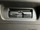 ETC車載器付きです♪高速道路をスイスイと通過!で、キャシュレス!クルマは料金所をノンストップで通過することができます☆