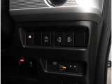 電動のスライドドアで楽々スムース!運転席からも開閉の操作もできます♪キーのスイッチひとつで自動開閉できる便利な機能もついてます♪