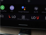 Google搭載によりさまざまな機能をハンズフリー操作できます。フロントにはシートヒーター&シートエアコン、ステアリングホイールヒーターを装備!北欧スウェーデン発祥のブランドならではのオプションです。