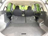 後席を格納すると、これだけの広さが!シーンに合わせたシートアレンジで、大きな荷物も積むことが出来ます♪