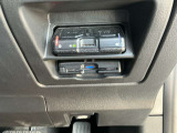 ETC車載機が収納されています。