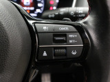 【アダプティブクルーズコントロール】設定した車速内でクルマが自動的に加減速。 前走車との適切な車間距離を維持しながら追従走行し、 ドライバーの運転負荷を軽減します!