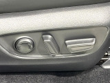 【パワーシート】スイッチ一つで簡単にシートの微調整が可能!電動だから力もいりません!快適なシートポジションにセットして、快適なドライブをお楽しみください。