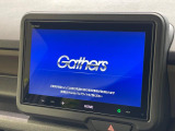 【8型ディスプレイオーディオ】お手持ちのスマートフォンとの連携で、ナビや音楽再生など各種アプリを使用可能。スマホに近い感覚でお使いいただけます♪