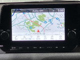 【メーカーナビ】9インチの大画面モニターを搭載し、Apple CarPlayへのワイヤレス接続やAndroid Autoにも対応。
