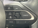 【レーダークルーズコントロール】高速道路での長距離走行が楽に!!自動で速度を保つクルーズコントロールが、衝突軽減システムと連携し、前方の車両を感知して車間を保つように速度調節してくれます!!