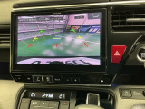 ガイドライン付きバックモニターで車庫入れも安心。知らない道でも安心して楽しくお出かけができます