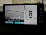 バックカメラ搭載です!車庫入れが苦手な人はもちろん、車両感覚に自信がある人にもお勧めです!見えない箇所が見えるようになるので、低い障害物や隠れてしまっている子供の存在等にも気付く事が出来ます。