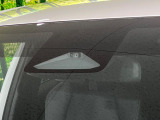 【トヨタセーフティセンス】走行中に前方の車両等を認識し、衝突しそうな時は警報とブレーキで衝突回避と被害軽減をアシスト。より安全にドライブをお楽しみいただけます。
