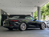 メルセデス・ベンツの定める厳しい基準をクリアしたお車のみをご案内させて頂きます。納車前整備はメーカー規定に基づき100項目にも及ぶ点検を熟練のメカニックによって行いご納車させて頂きます。