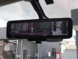 スマートルームミラーを使えば、荷物を沢山積んだ時や雨降り・夜間でも後方視界の確保ができます!