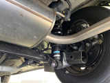 お車を安心してお乗りいただく為には、足回りの定期点検が欠かせません。サービスサポート(有償保証)では無料点検もご提供しており、安心のカーライフをお過ごしいただけるサポート体制が整っています。