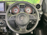 【純正革巻きステアリング】上質な革を使用することで、手にしっかり馴染みとても運転しやすいハンドルです♪