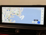 いまや必須装備「ナビゲーション」搭載!知らない場所に、スイスイッとドライブ。なんて便利な機能でしょうか?もう、これなしではハンドルを握れませんね!でも、運転中の操作は危険ですのでご注意ですね♪