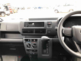 運転中も見やすいメーター。