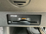 ETCは、高速道路料金所の渋滞を避け、時間と手間を省くことができます。また、料金の支払いや精算の手間が省け、便利で快適なドライブをサポートします