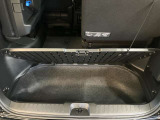 【ラゲッジルーム】実用性に優れた二段式ラゲッジル-ムでお荷物を別々に収納が可能♪♪