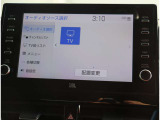 『1台』のお車に対して、3名体制で日々議論を重ね仕入れを行っております。