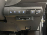 運転席周辺にある各種スイッチ画像です。今では必須アイテムのETCも装備(^^♪
