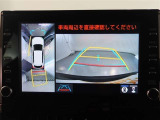パノラミックビューモニター付きです。車両を上から見たような映像をモニター画面に表示。運転席からの目視では見にくい、車両周辺の状況をリアルタイムでしっかり確認できます。