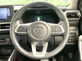 【純正革巻きステアリング】上質な革を使用することで、手にしっかり馴染みとても運転しやすいハンドルです♪
