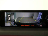 車庫入れや駐車で威力を発揮するのがバックモニター!ナビディスプレイに後ろの様子が映し出されるから安心です。