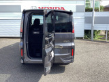 ワクワクゲートがついております。あると荷物の積み下ろしだけではなく乗り降りにも便利ですね。