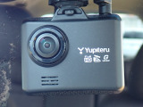 ◆【ドライブレコーダー】映像・音声などを記録する自動車用の装置です。もしもの事故の際の記録はもちろん、旅行の際の思い出としてドライブの映像を楽しむことができます。