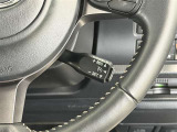【クルーズコントロール】こちらを操作いただくことで、車は一定速度を維持したまま走行し続けます ブレーキ操作やスイッチを切ることで通常走行に戻ります