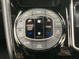 デュアルエアコンとは、運転席と助手席で、個別に温度設定ができる機能です。気温の感じ方は、人それぞれ違うもの。乗る人に優しい機能ですね。