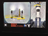 フロントカメラは運転席よりも前の視界を確保することで事前に危険を予知し、事故や衝突を防ぎます。