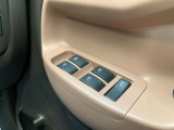 ☆クルマ買ったらエンジンオイル無料のテクノオートリアルです。納車時より走行距離4000キロ又は6ヶ月に一回のペースでご来店していただければ、エンジンオイル交換が無料です!工賃・オイル代金が0円!