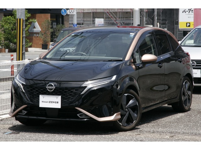 ノートオーラ 1.2 G FOUR レザーエディション 4WD 
