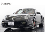 後期モデルの997ターボ が入庫致しました。後期モデルから搭載される7速DCTのPDKと前期モデルから20psものパワーアップを実現したボアアップエンジンは500psを誇り、911シリーズの中でも走行性能の高い1台です。