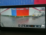 見通しの悪い交差点で、運転席から見えない死角を映像で見えるようにサポートしてくれるフロントワイドビューです!ドライバーの目より先に死角となる人や車、自転車を広角映像で確認して、より安心して進めます!