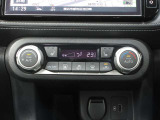オートエアコンですので、車内を快適な空間に出来ます ♪