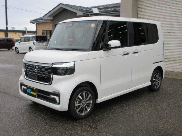 N-BOXカスタム  カスタム 660 4WD