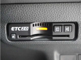 ◆ETC2.0装着◆進化したドライブ体験。料金収受システムだけだったETCが生まれ変わって、高速道路を賢く使うETC2.0に進化しました。多彩な情報サービスが便利で快適なドライブ体験を提供します。