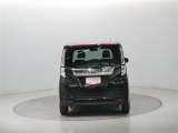 U-CARの販売だけでなく、自動車保険・生命保険・携帯電話の販売も行っております