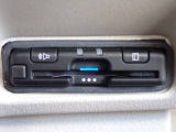 ■【ETC車載器】が装備されています。セットアップをしてお渡しとなり、ETCカードを差し込むだけで高速道路の利用が可能です。