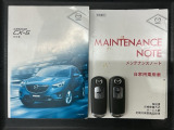 スマートキーは鍵をバッグに入れたままでもドアロックの開閉やエンジンのON・OFFができます。夜間や雨の日も鍵を探さなくて良いので便利です。